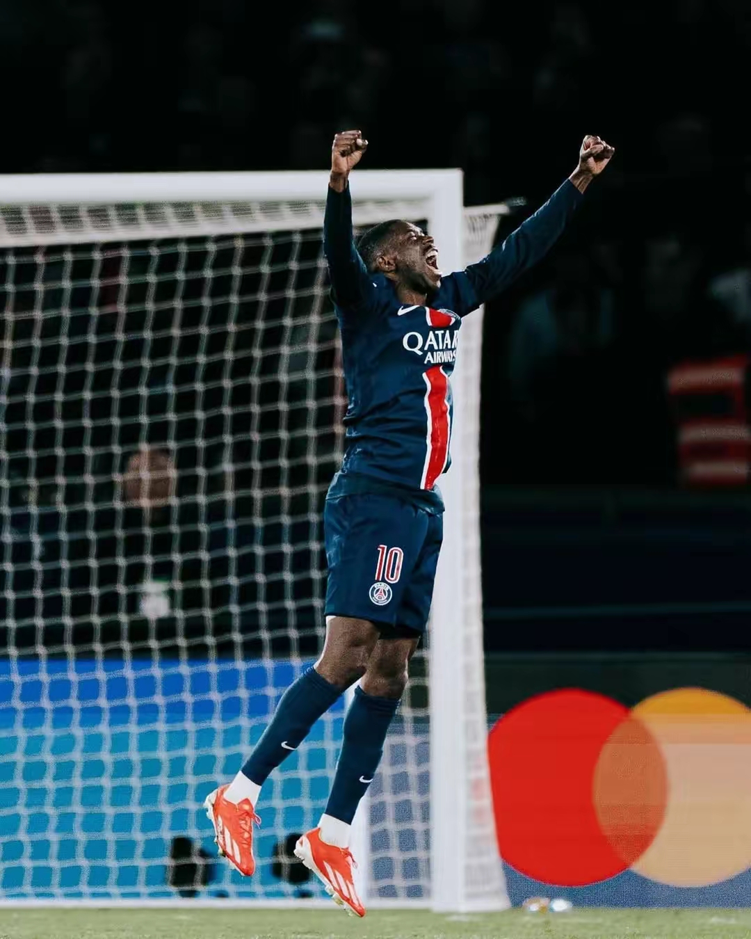 开云·体育官方网站-阿森纳和格雷米奥